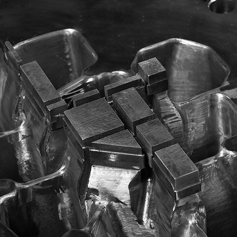 JX Customized Precision Automotive Battery Tray Mold Manufactured by China's Precision Molds Company jx customized precision automotive battery tray mold4
